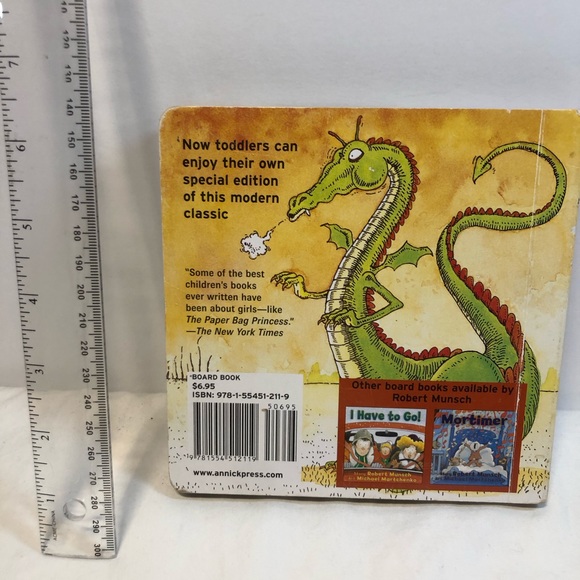 Girls themed Board Book Lot, Dance book has motion with each page turn, Munsch - Picture 8 of 13